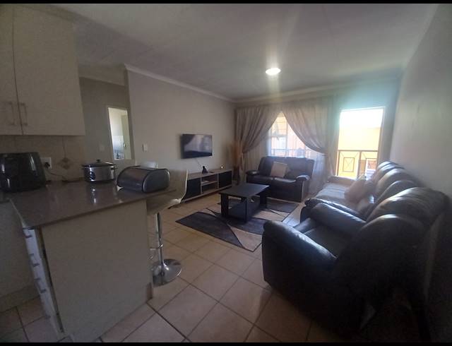 3 BEDROOM APARTMENT FOR SALE IN BOKSBURG CENTRAL